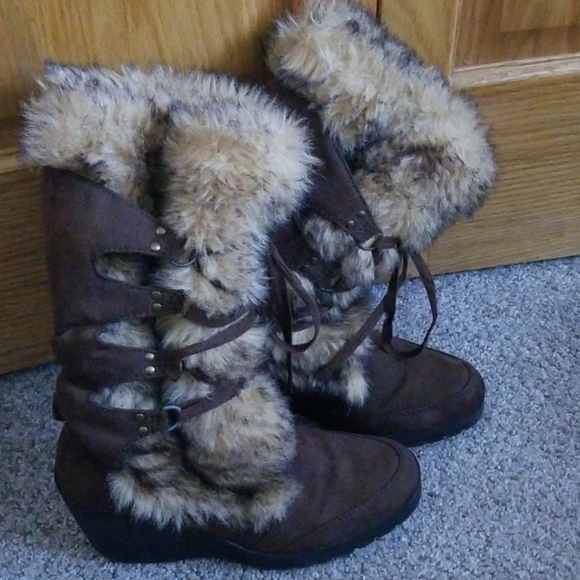 Shoes - Wedge Fur Boots